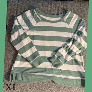 Maurices XL green and white lightweight sweater
